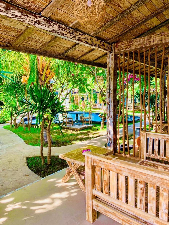 Oasis Villas Джили Трауанган Екстериор снимка